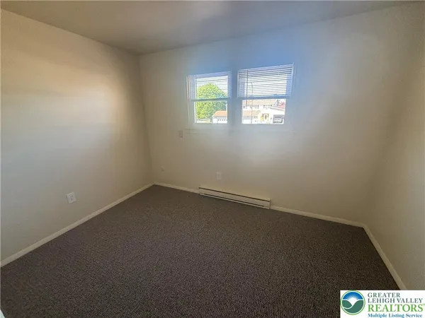 $2,350 | 5 Stonewood Place, Catasauqua, PA 18032
