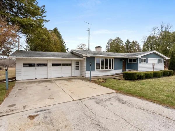 $249,900 | 3917 Cth Q Highway, Manitowoc, WI 54220