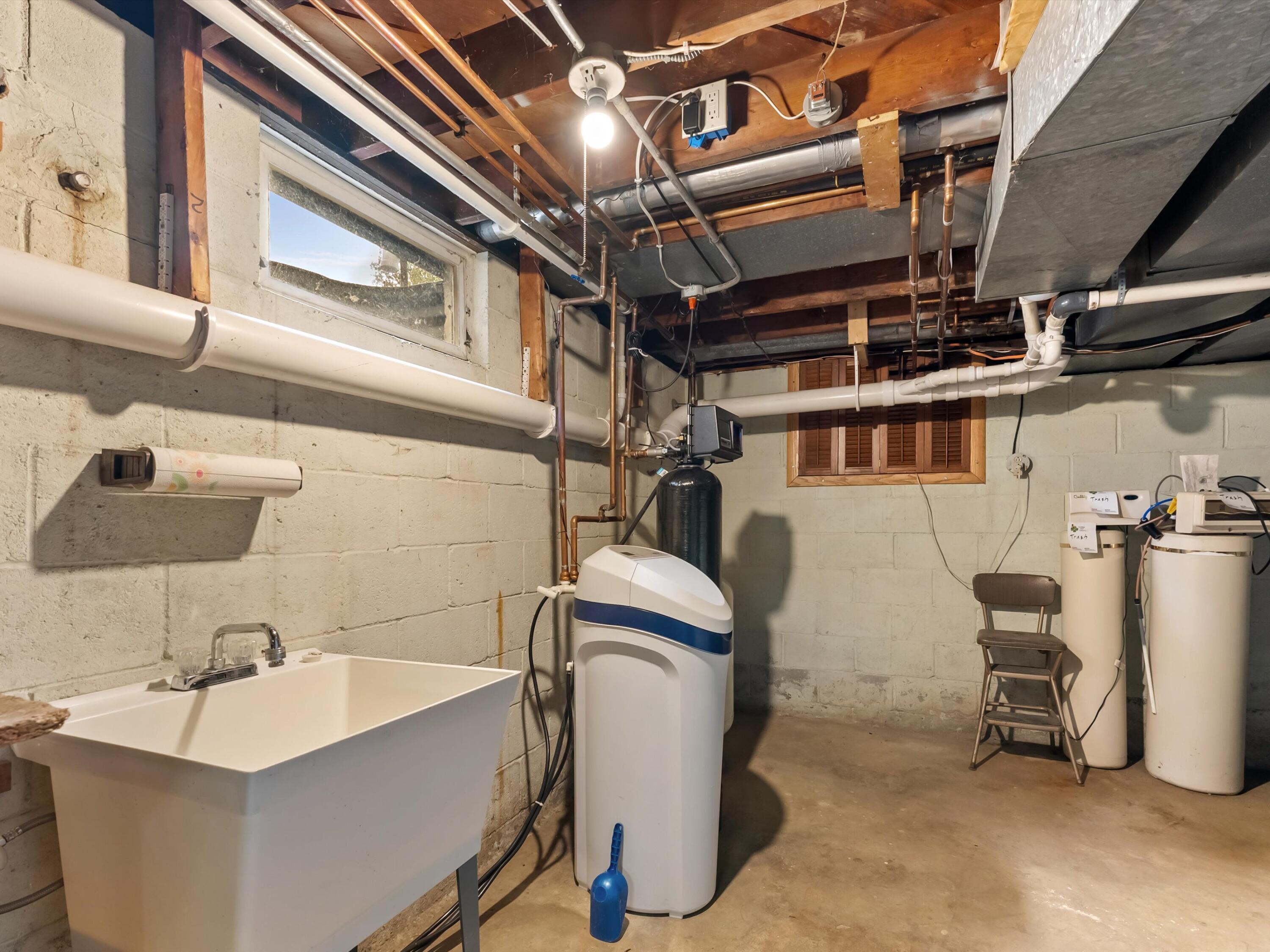 3917 County Highway Manitowoc, WI 54220 - Photo 35 of 39 Basement- newer softner