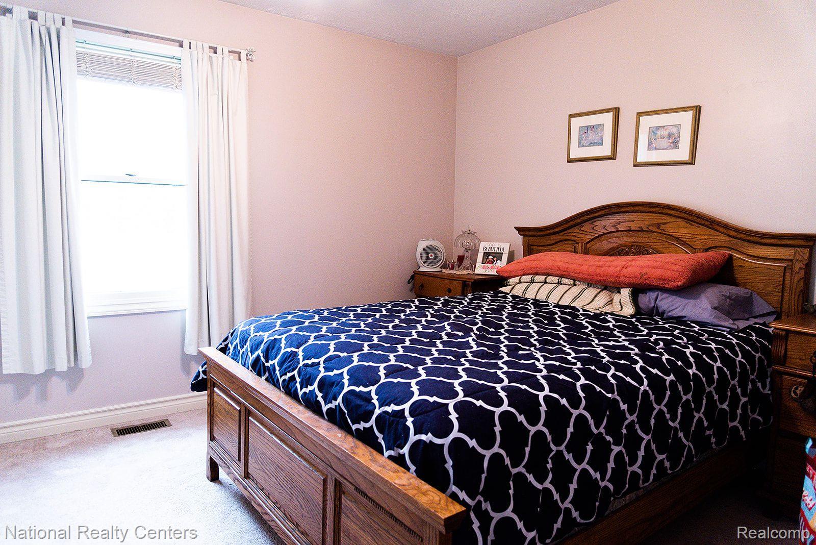 1499 Argentine Road Howell, MI 48843 - Photo 25 of 42 BEDROOM