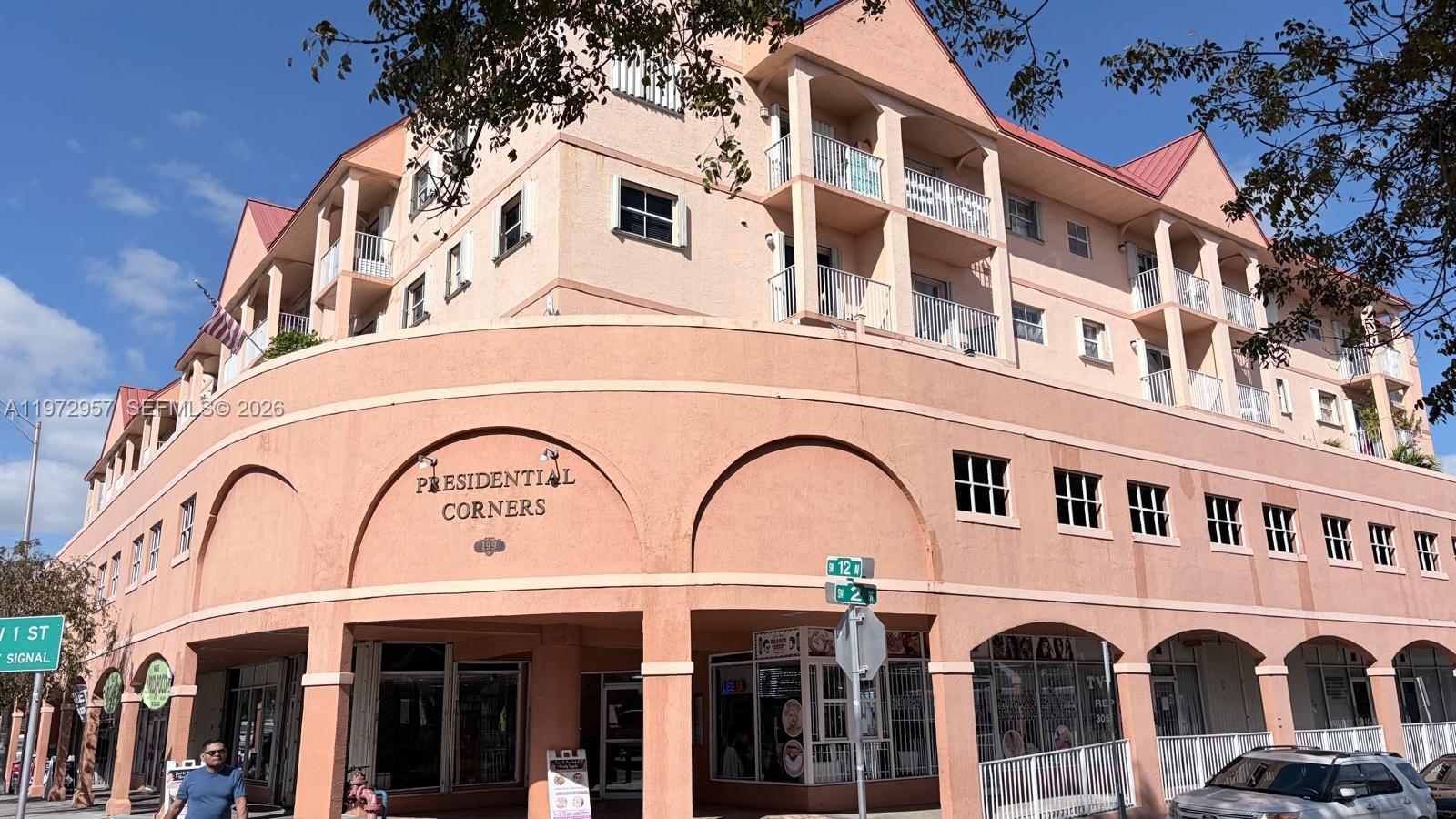 199 Southwest 12th Avenue, Unit 415B Miami, FL 33130 - Photo 1 of 39 a view of a large building
