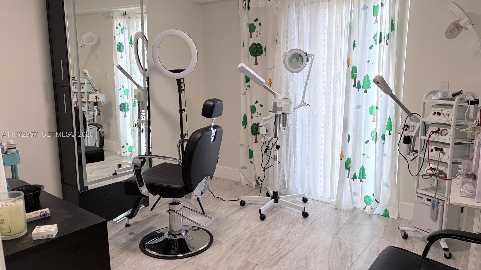 199 Southwest 12th Avenue, Unit 415B Miami, FL 33130 - Photo 26 of 39 a room with musical instruments