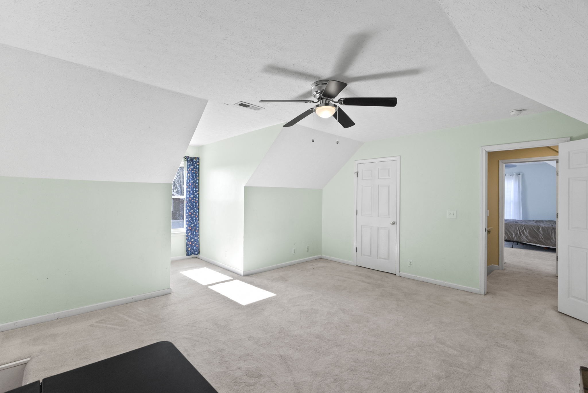 181 Foxrun Springfield, TN 37172 - Photo 26 of 35 a view of a big room with carpet
