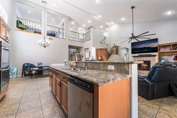 $550,000 | 10259 Wolves Den Lane, Las Vegas, NV 89178