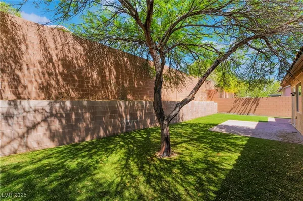 $550,000 | 10259 Wolves Den Lane, Las Vegas, NV 89178