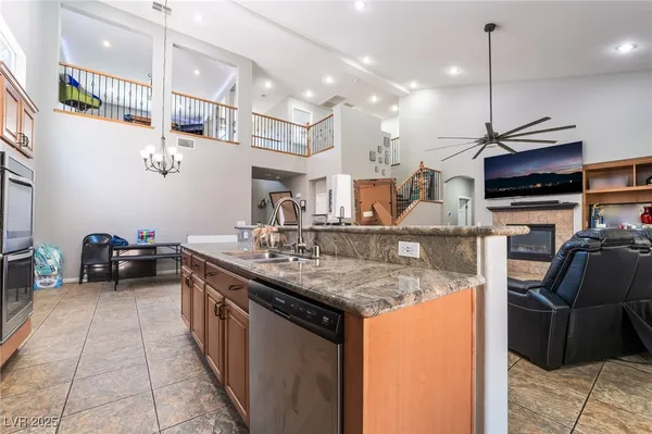 $550,000 | 10259 Wolves Den Lane, Las Vegas, NV 89178