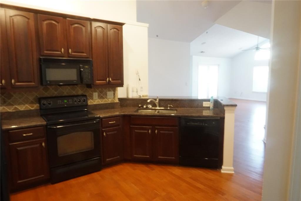 1802 Cascade Park Drive Southwest Atlanta, GA 30331 - Photo 30 of 36 Gallery Image 30