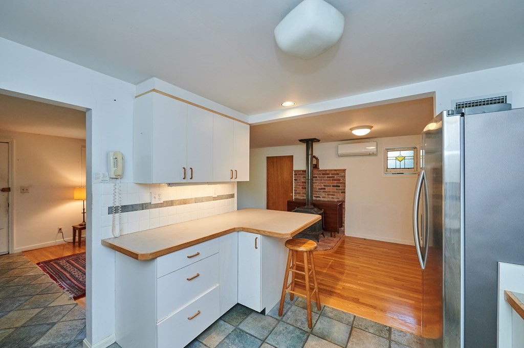 295 Spiers Road Newton, MA 02459 - Photo 17 of 24 Gallery Image 17