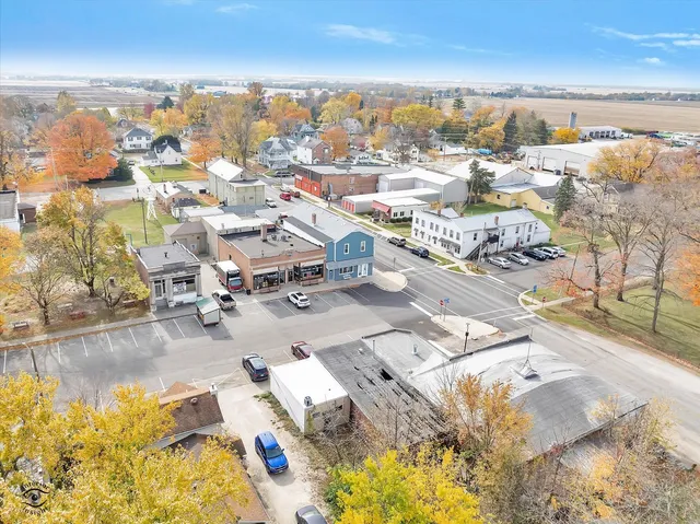 $320,000 | 2-4 East Front Street, Unit 24, Newark, IL 60541