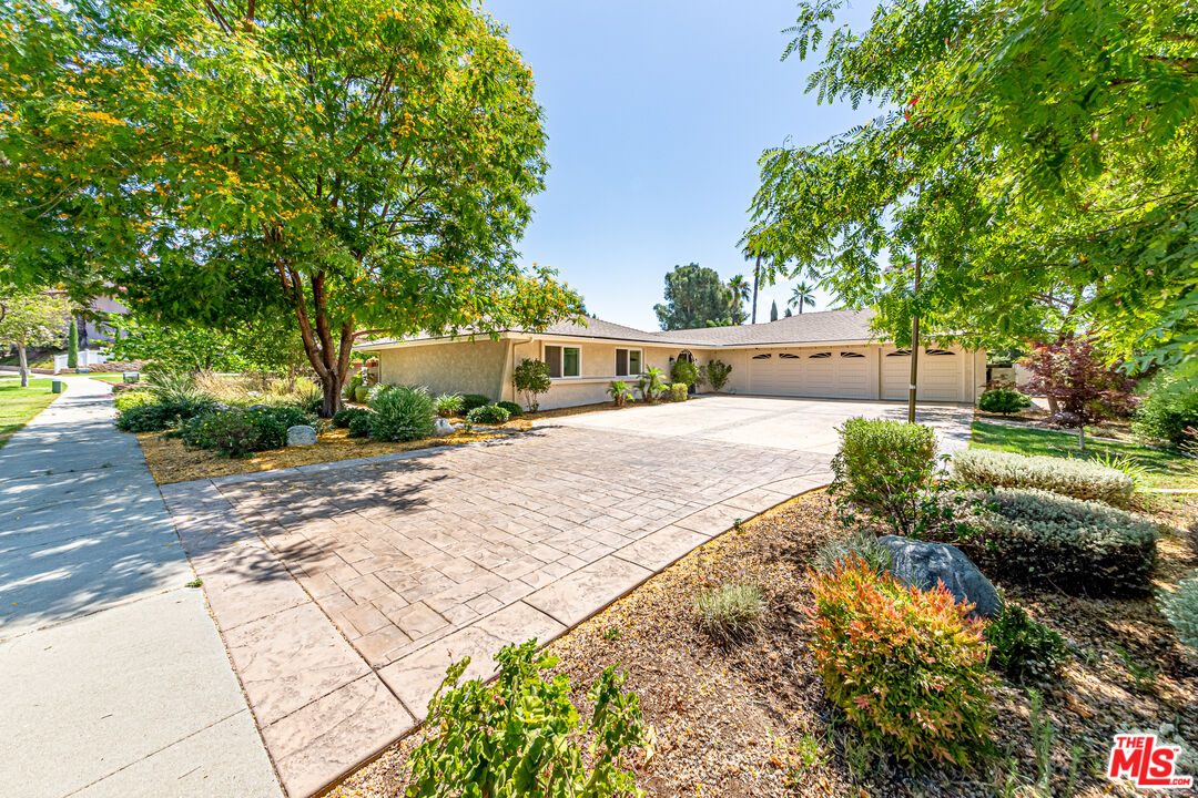 1195 Vía Pintada Riverside, CA 92507 - Photo 42 of 51 a view of an outdoor space and yard
