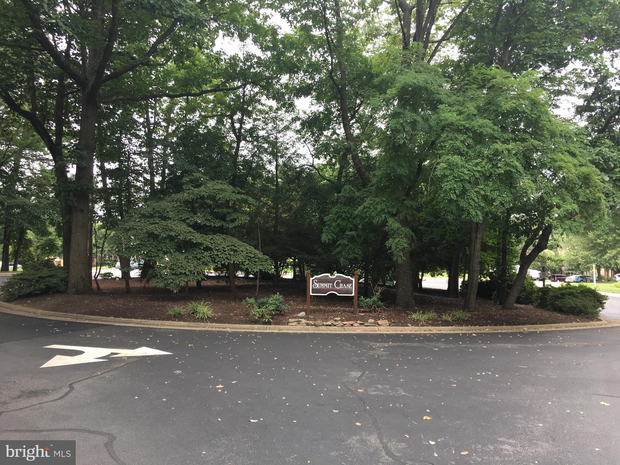 1478 Autumn Ridge Circle Reston, VA 20194 - Photo 24 of 28 Entrance to Summit Chase Community