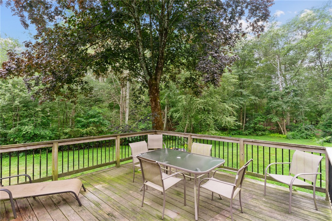 442 Gardiner Road Richmond, RI 02892 - Photo 3 of 25 Gallery Image 3