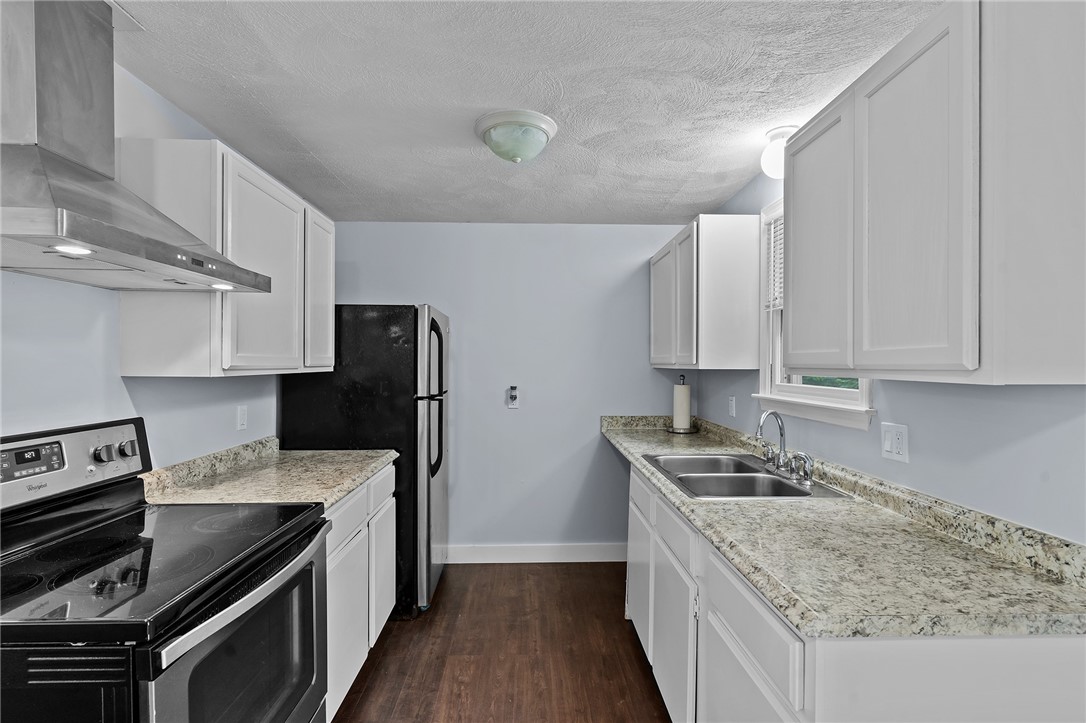 442 Gardiner Road Richmond, RI 02892 - Photo 6 of 25 Gallery Image 6