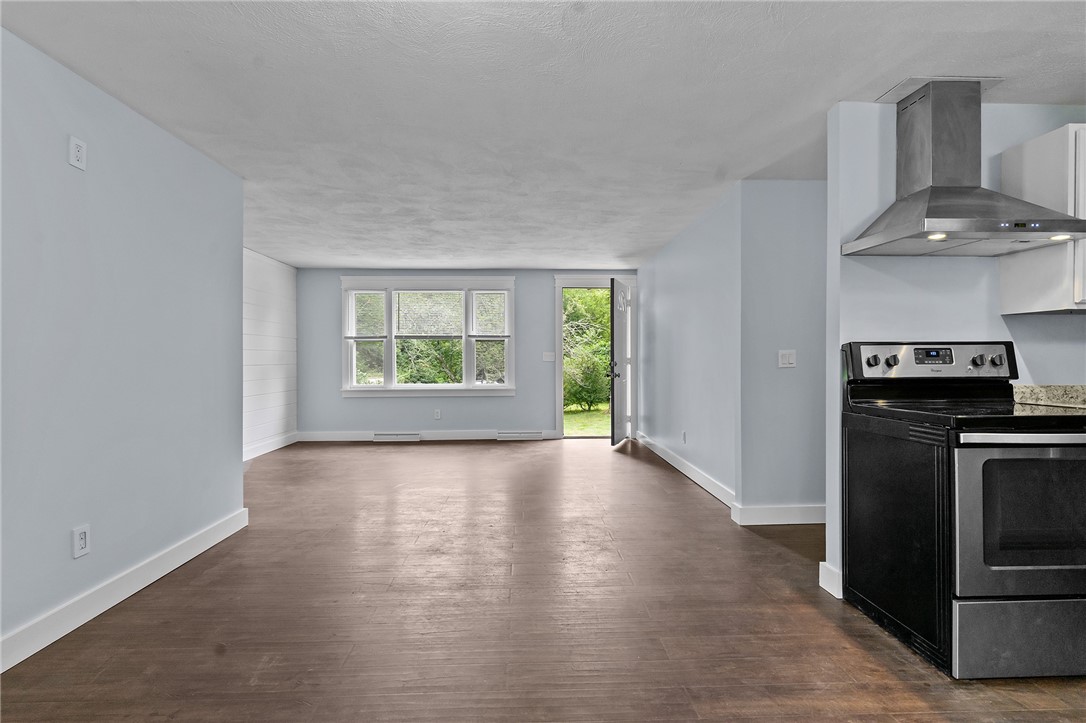 442 Gardiner Road Richmond, RI 02892 - Photo 7 of 25 Gallery Image 7