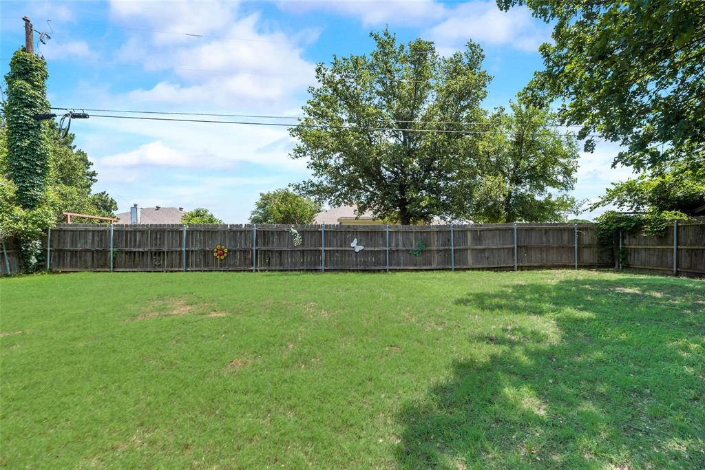579 South Hitt Street Boyd, TX 76023 - Photo 33 of 34 Huge Back Yard with covered back patio