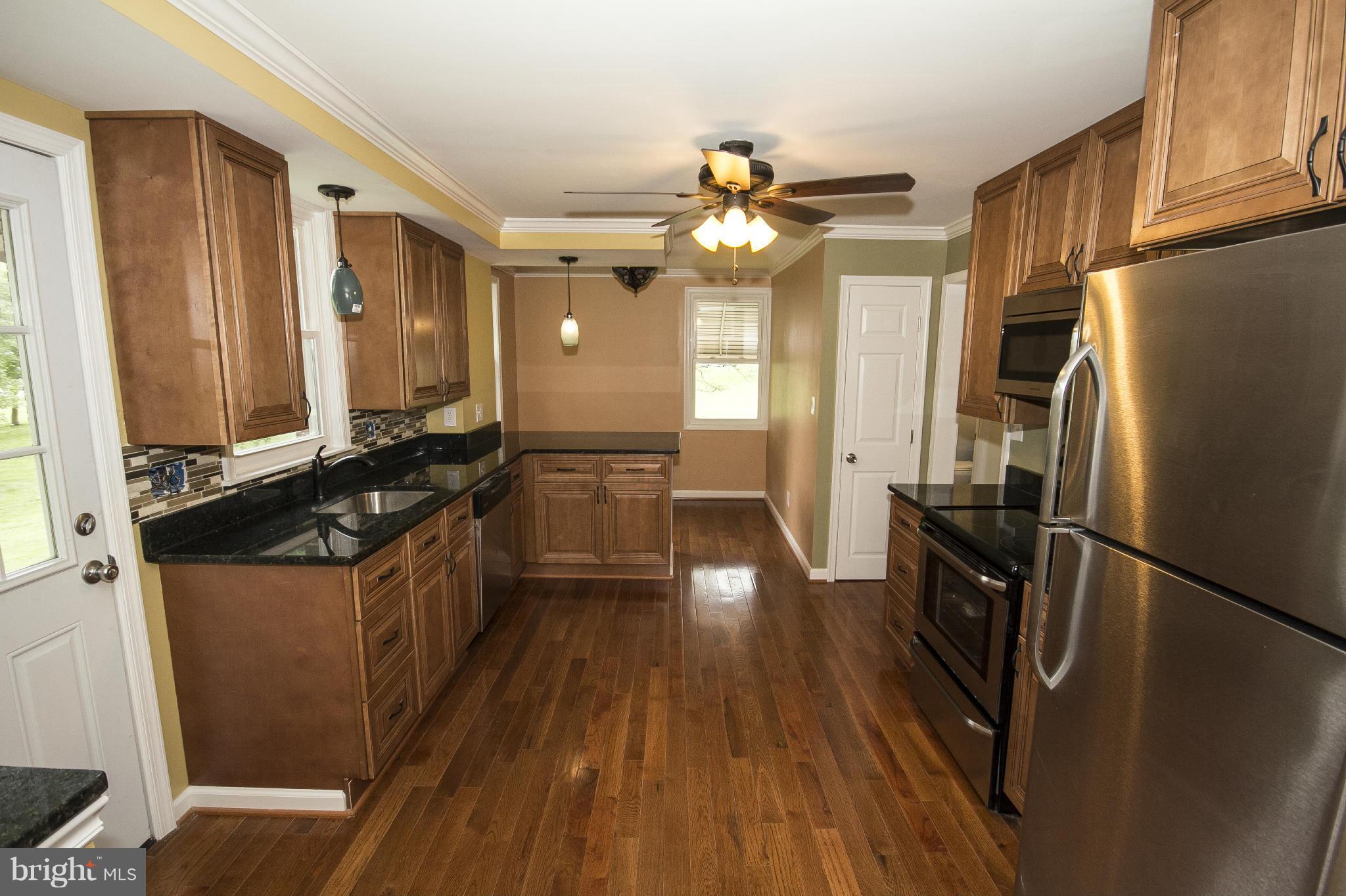 8719 Avondale Road Baltimore, MD 21234 - Photo 11 of 30 Kitchen