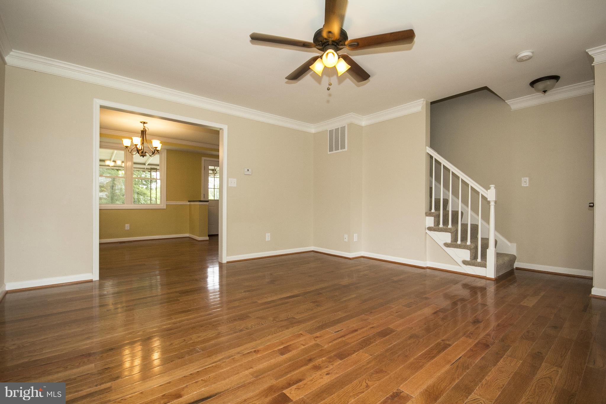 8719 Avondale Road Baltimore, MD 21234 - Photo 8 of 30 Living Room