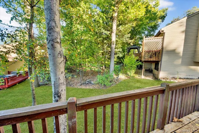 $428,999 | 10 Ironwood Drive, Highland Mills, NY 10930