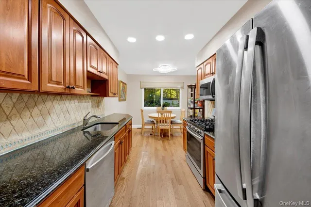 $428,999 | 10 Ironwood Drive, Highland Mills, NY 10930