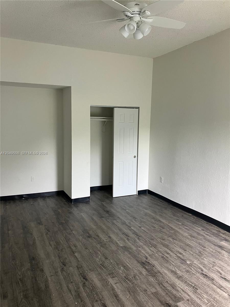 467 Northwest 8th Street, Unit 4 Miami, FL 33136 - Photo 3 of 9