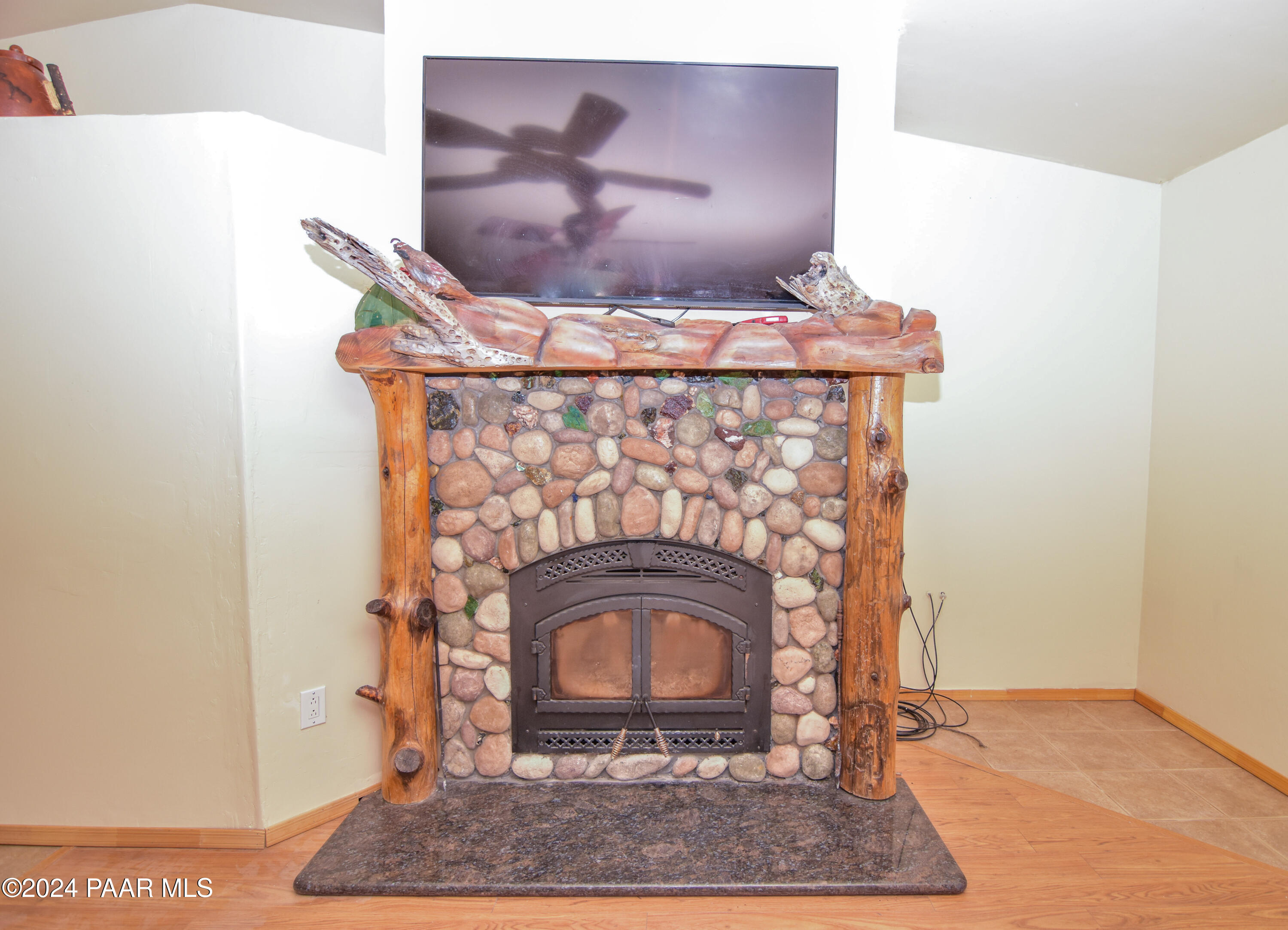 6950 Musgrove Road Skull Valley, AZ 86338 - Photo 7 of 38 Custom Fireplace