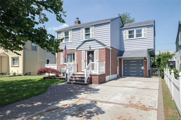 $899,000 | 112 Nassau Street, Elmont, NY 11003