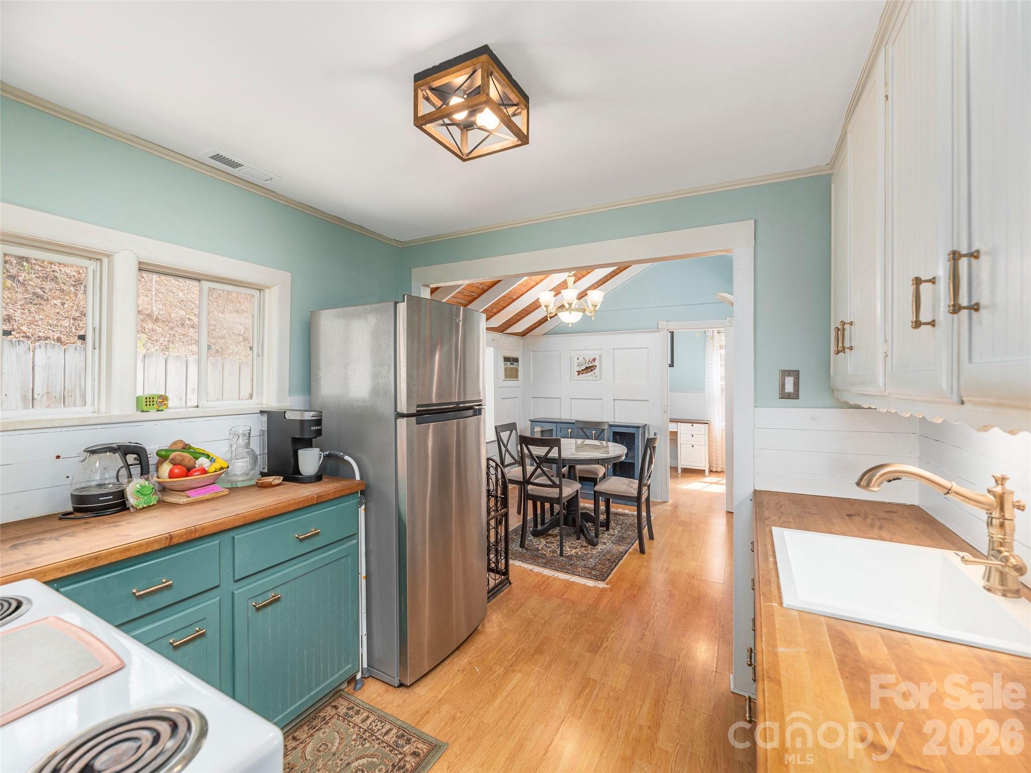 897 Dark Ridge Road Sylva, NC 28779 - Photo 10 of 39 Gallery Image 10
