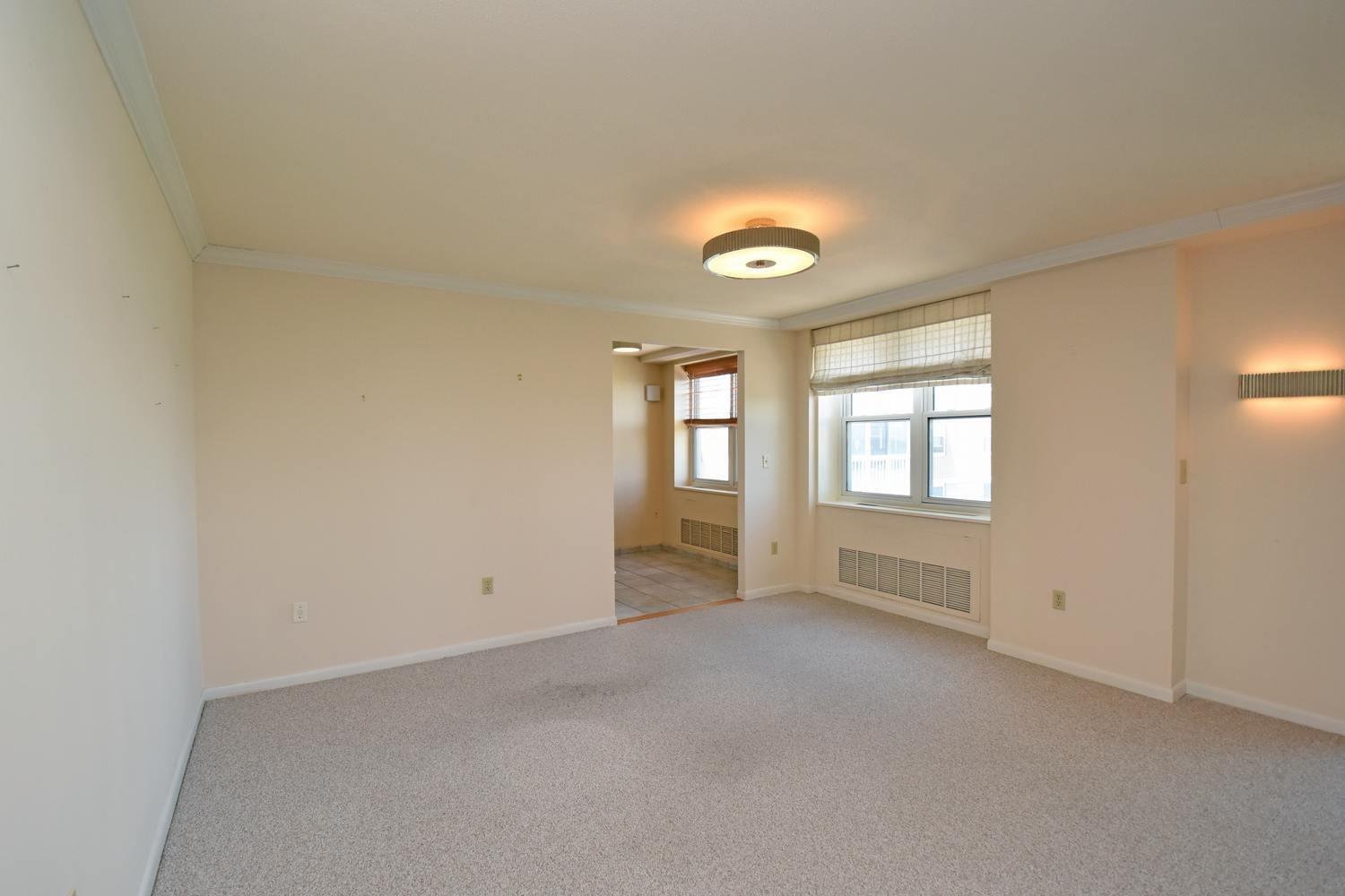2444 Madison Road, Unit 1501 Cincinnati, OH 45208 - Photo 8 of 29