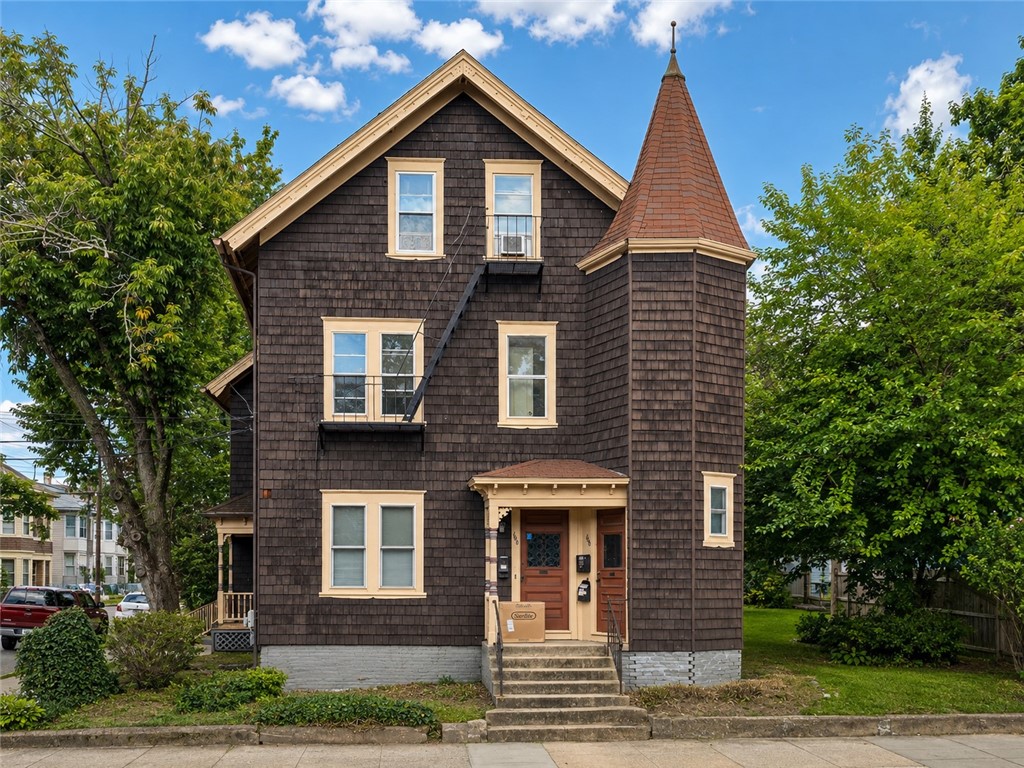 166 Summit Street Pawtucket, RI 02860 - Photo 2 of 31 Gallery Image 2