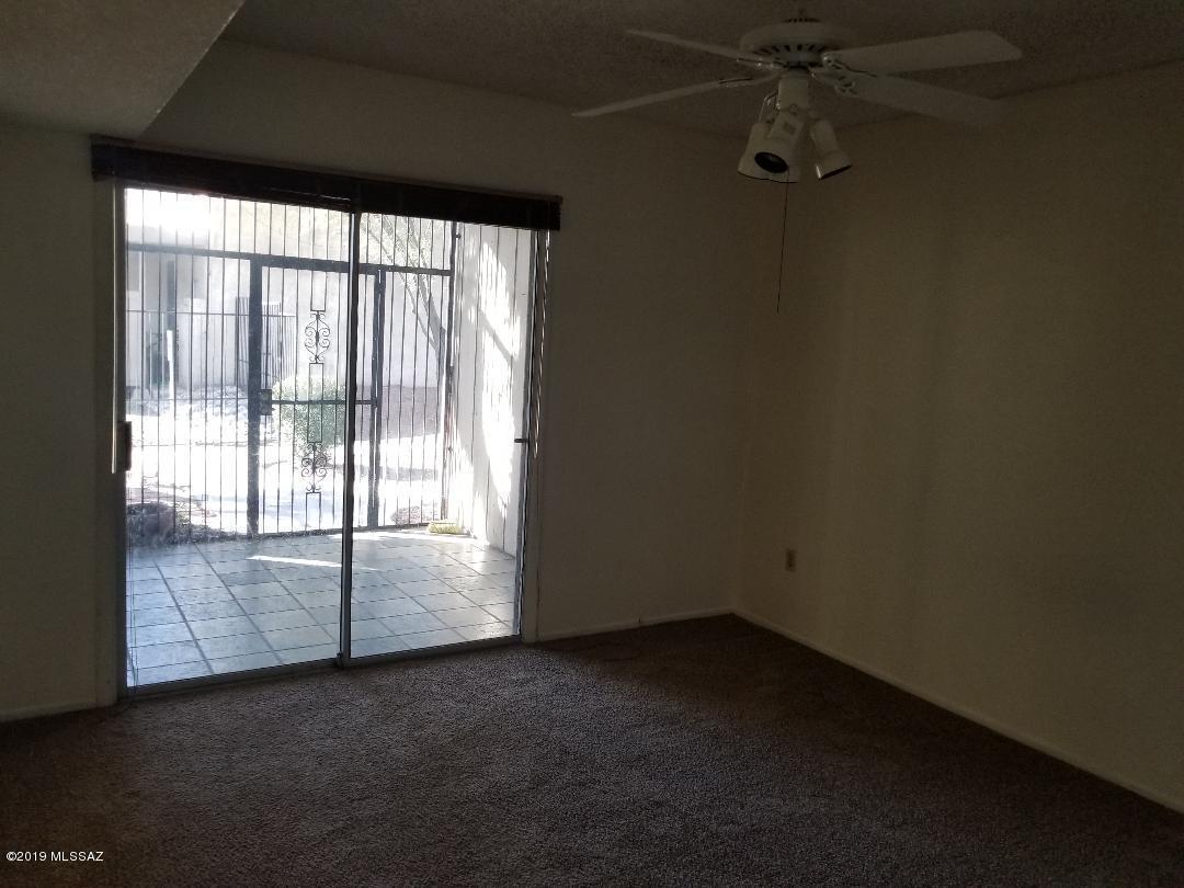 3750 North Country Club Road, Unit 27 Tucson, AZ 85716 - Photo 10 of 11