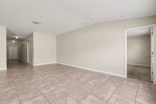 $319,900 | 327 Cascade Bend Drive, Ruskin, FL 33570