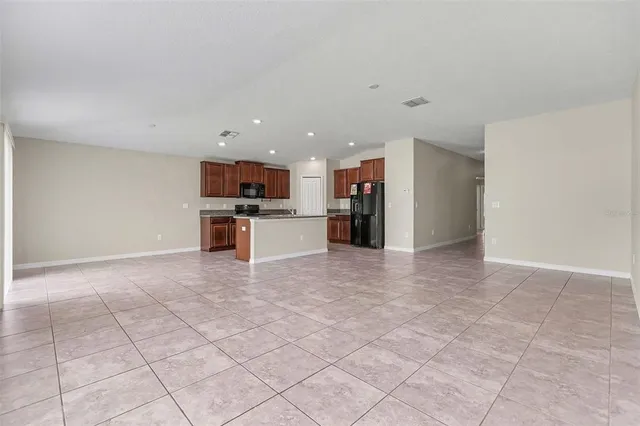 $319,900 | 327 Cascade Bend Drive, Ruskin, FL 33570