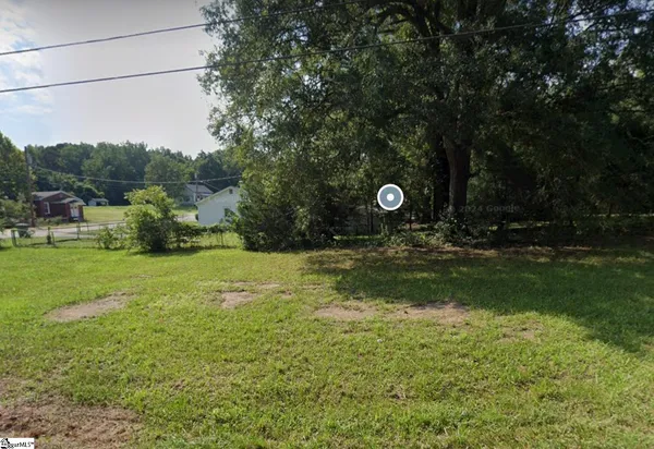 $70,000 | 101 West Bluford Street, Clinton, SC 29325