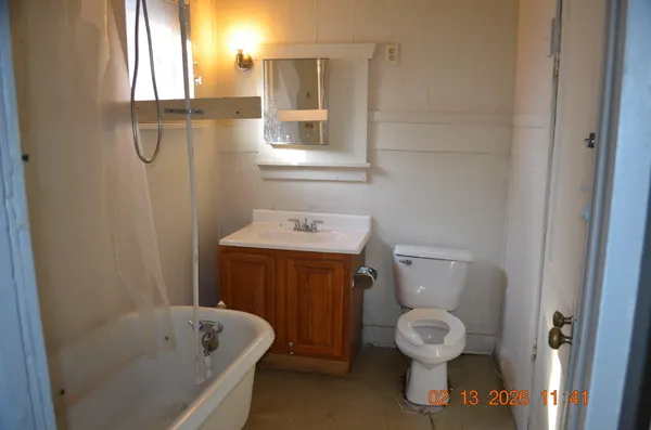 $69,900 | 520 Broadway, Benton Harbor, MI 49022