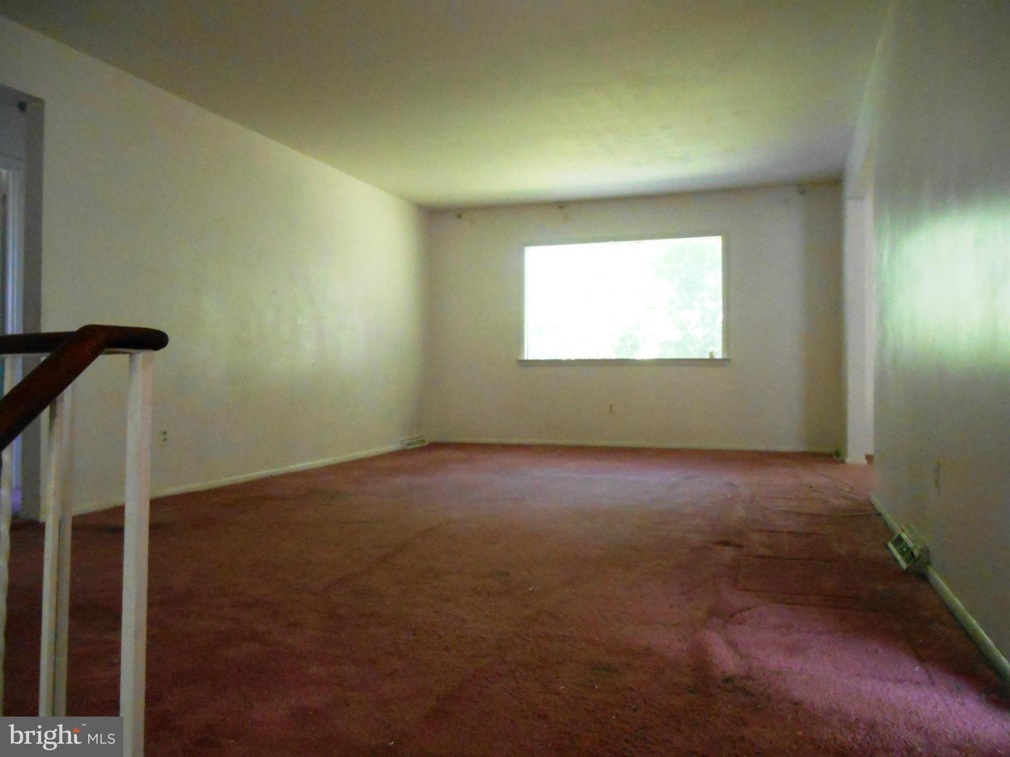 3624 Templar Road Randallstown, MD 21133 - Photo 7 of 21 Living Room