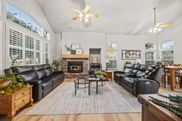 $540,000 | 2586 Roberts Avenue, Clovis, CA 93611