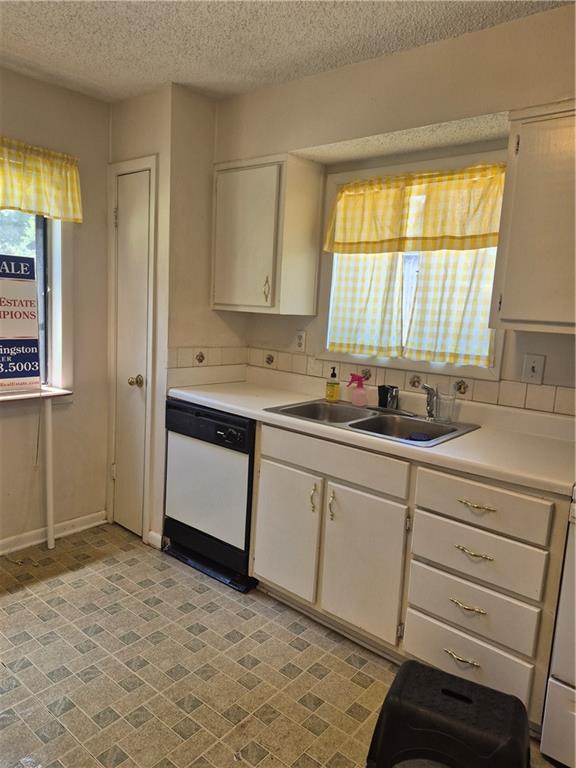 7 Quail Run Decatur, GA 30035 - Photo 3 of 19