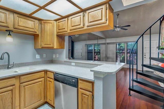 2503 Shady Ridge Drive Bedford, TX 76021 - Photo 8 of 32