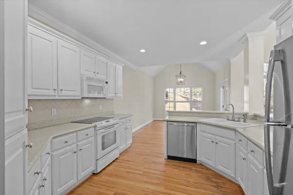 $599,900 | 523 Meadowsweet Lane, Greenville, SC 29615