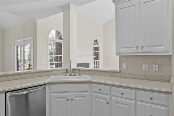 $599,900 | 523 Meadowsweet Lane, Greenville, SC 29615