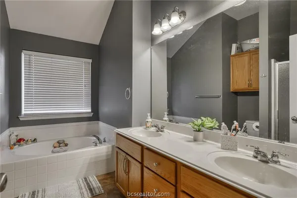 $1,850 | 1015 Fallbrook Loop, College Station, TX 77845