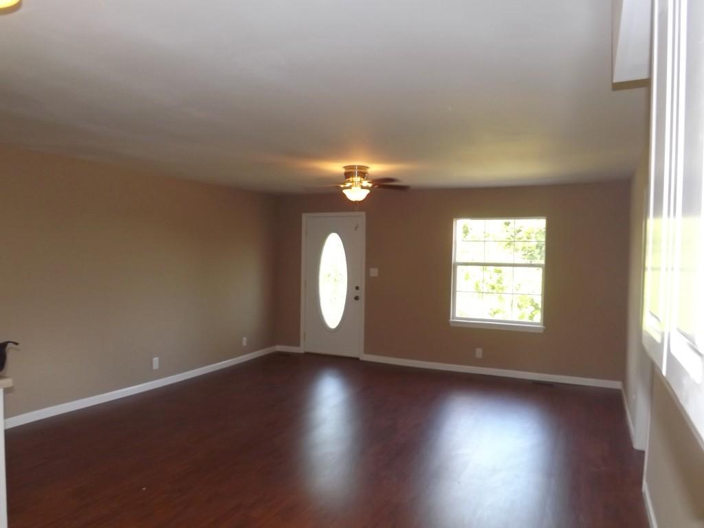 1100 Kings Hill Road, Unit 24 Spring City, TN 37381 - Photo 8 of 27 living area