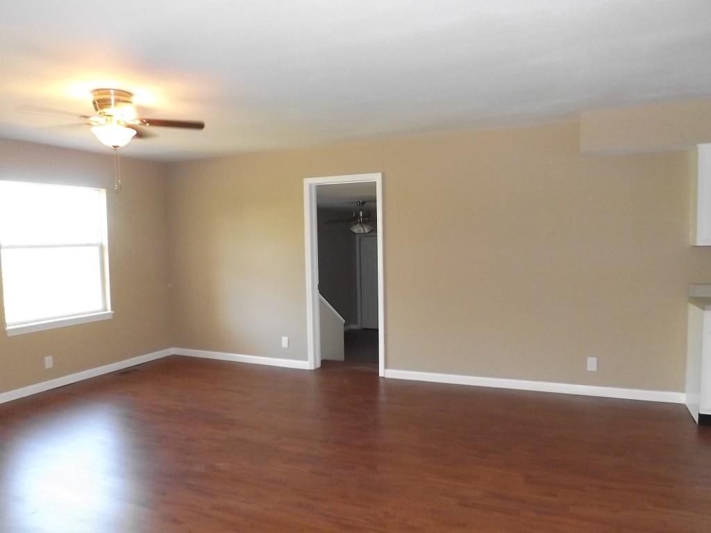 1100 Kings Hill Road, Unit 24 Spring City, TN 37381 - Photo 9 of 27 living area (2)