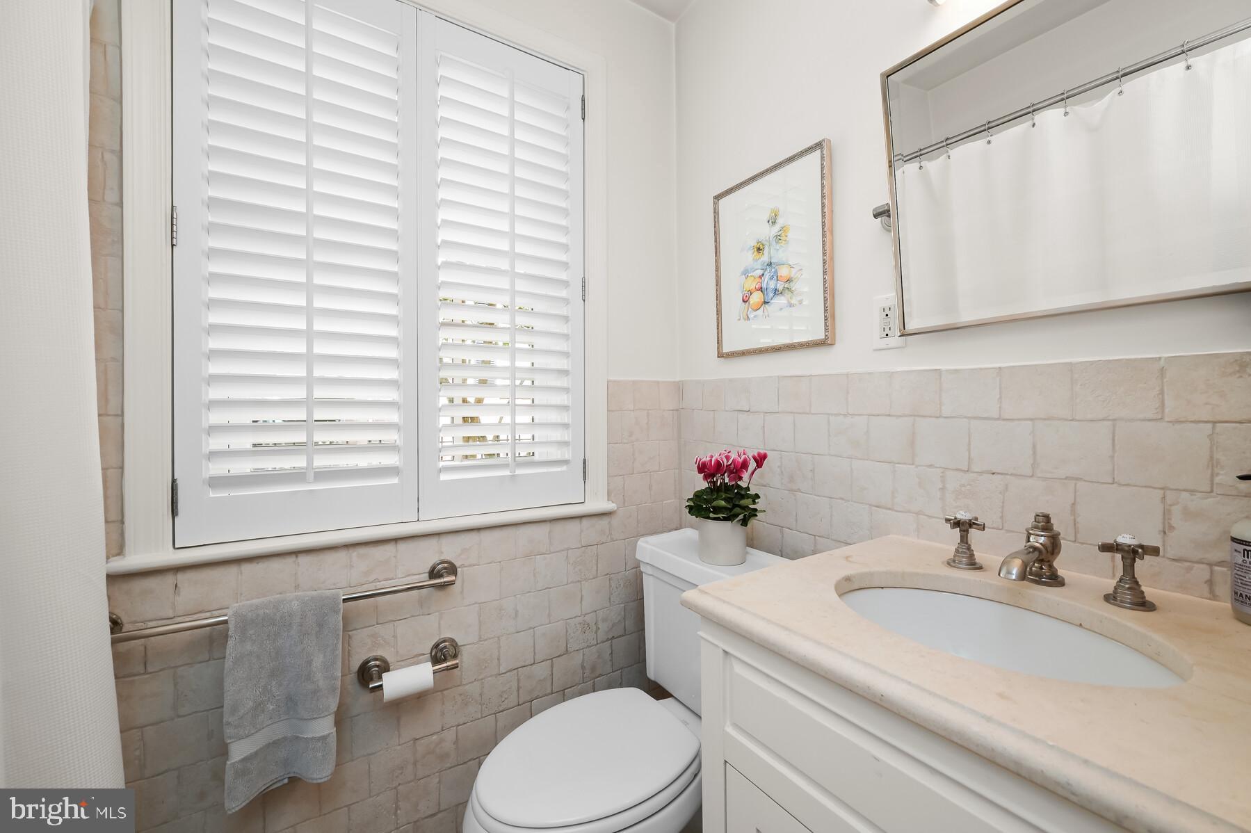 4810 Upton Street Northwest Washington, DC 20016 - Photo 14 of 28