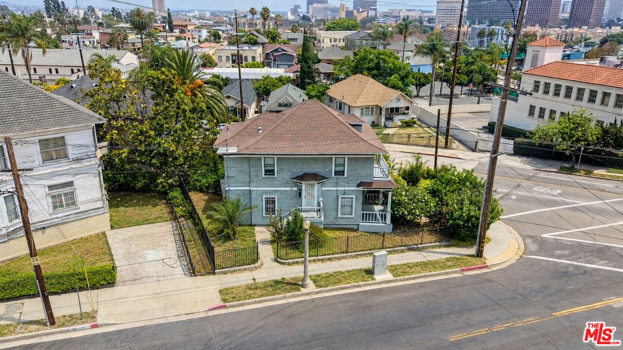 600 East Edgeware Road Los Angeles, CA 90026 - Photo 2 of 13