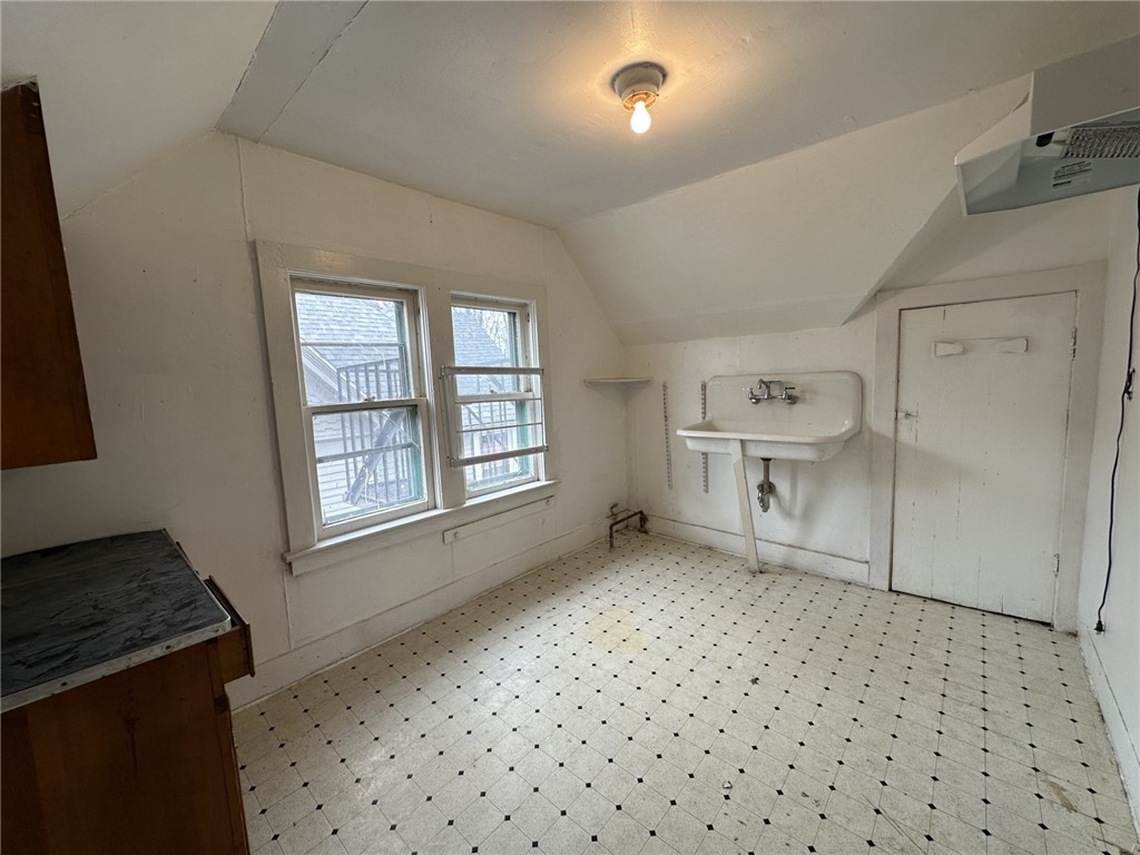 52 Dr Samuel McCree Way Rochester, NY 14608 - Photo 33 of 35