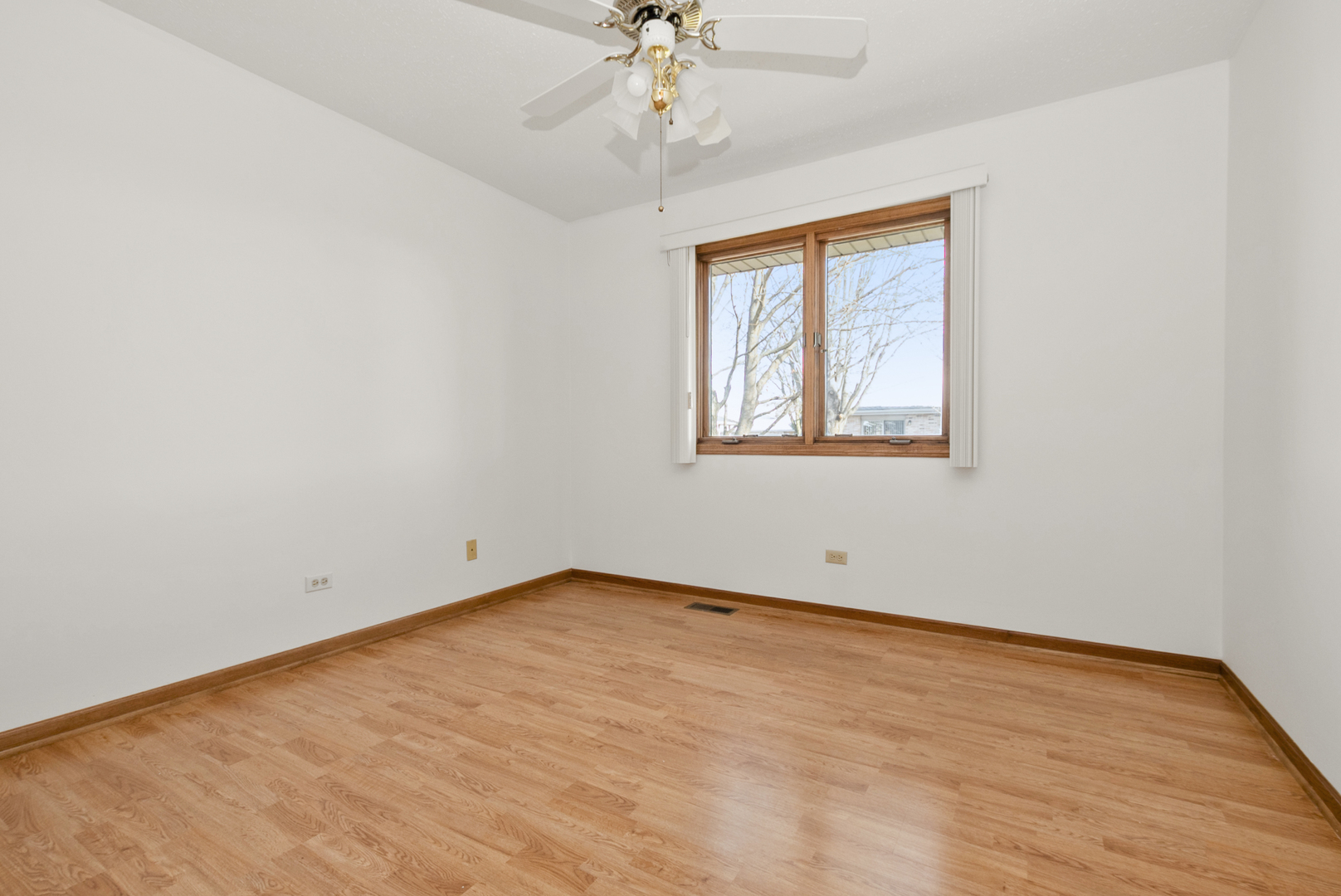 816 Eagle Creek Road Elwood, IL 60421 - Photo 10 of 21