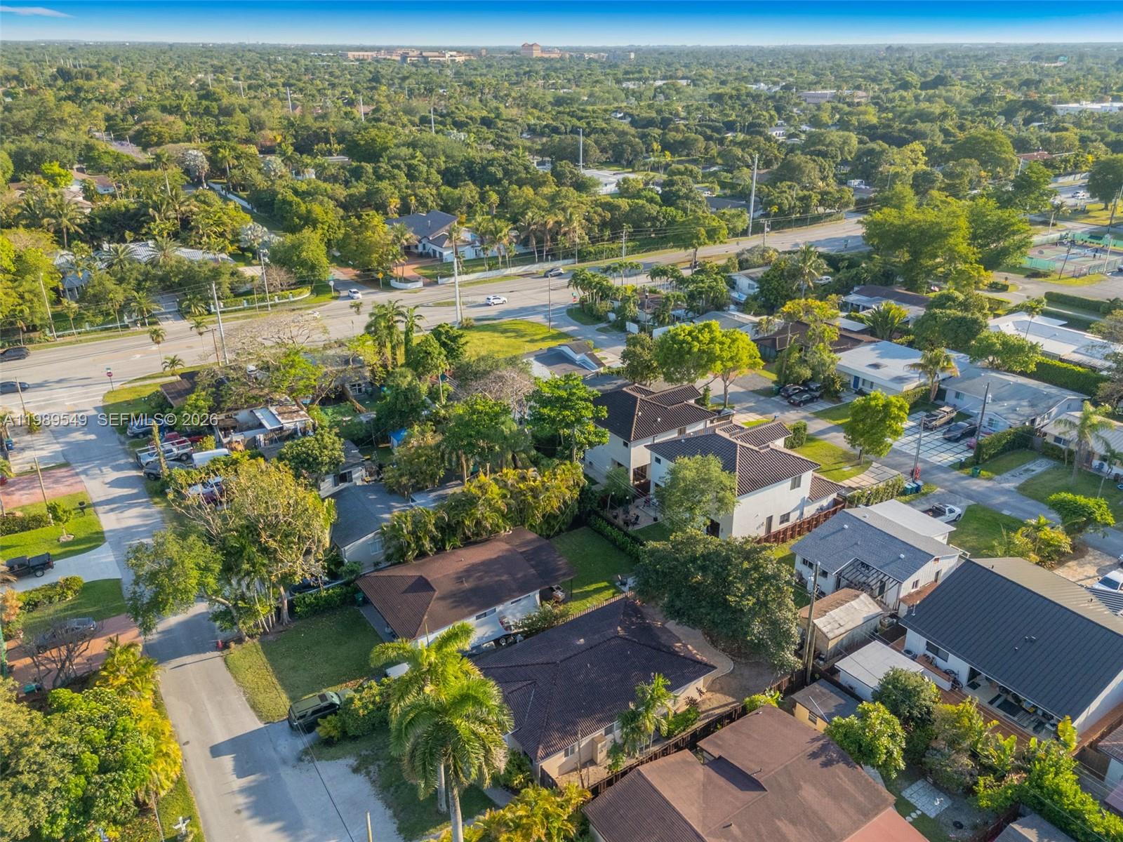 7048 Southwest 83rd Court Miami, FL 33143 - Photo 38 of 38 an aerial view of residential houses with outdoor space