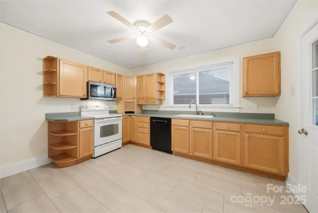 $375,000 | 3 Enka Oak Street, Candler, NC 28715