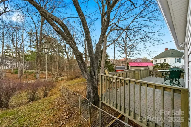 $375,000 | 3 Enka Oak Street, Candler, NC 28715